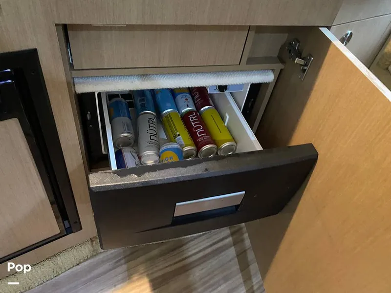 Slide: The Image of Sea Ray 330 Sundancer 2015 - 15895215