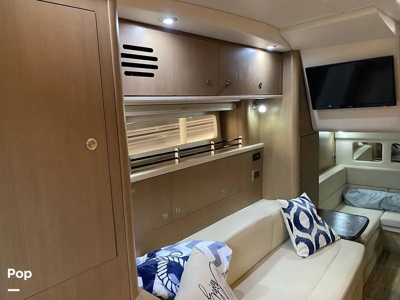 Slide: The Image of Sea Ray 330 Sundancer 2015 - 15895227