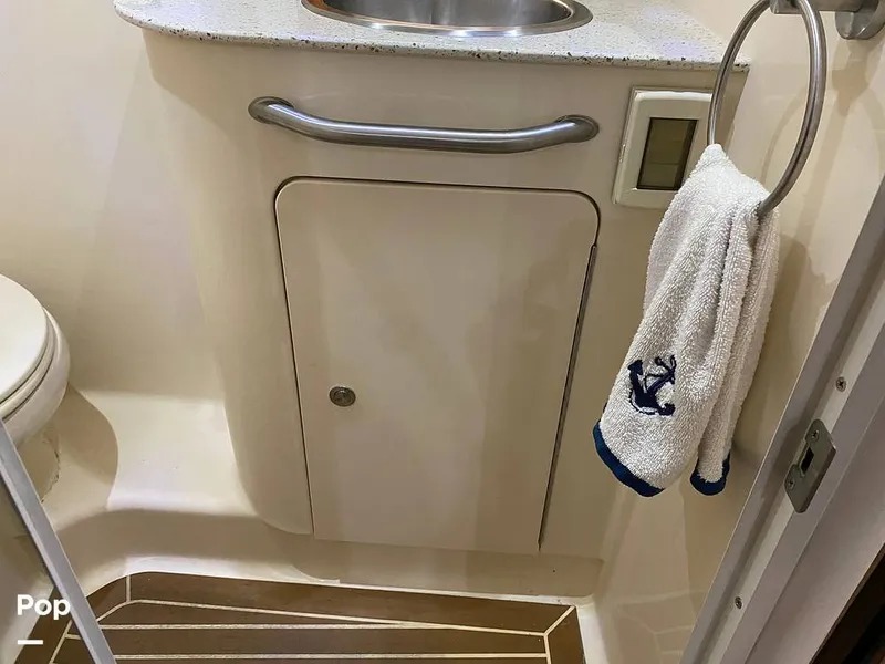 Slide: The Image of Sea Ray 330 Sundancer 2015 - 15895233