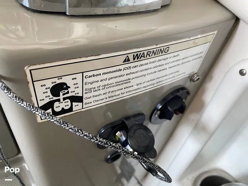 Slide: The Image of Sea Ray 330 Sundancer 2015 - 15895250