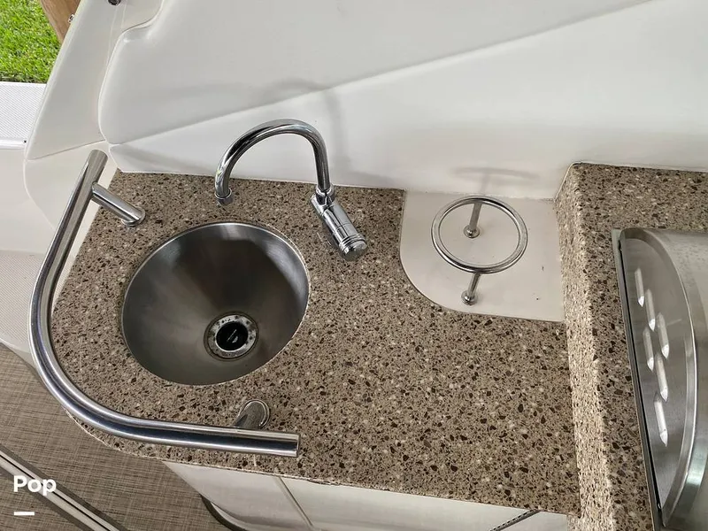 Slide: The Image of Sea Ray 330 Sundancer 2015 - 15895263