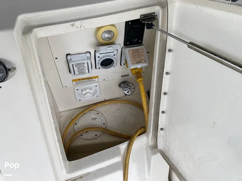 Slide: The Image of Sea Ray 330 Sundancer 2015 - 15895267