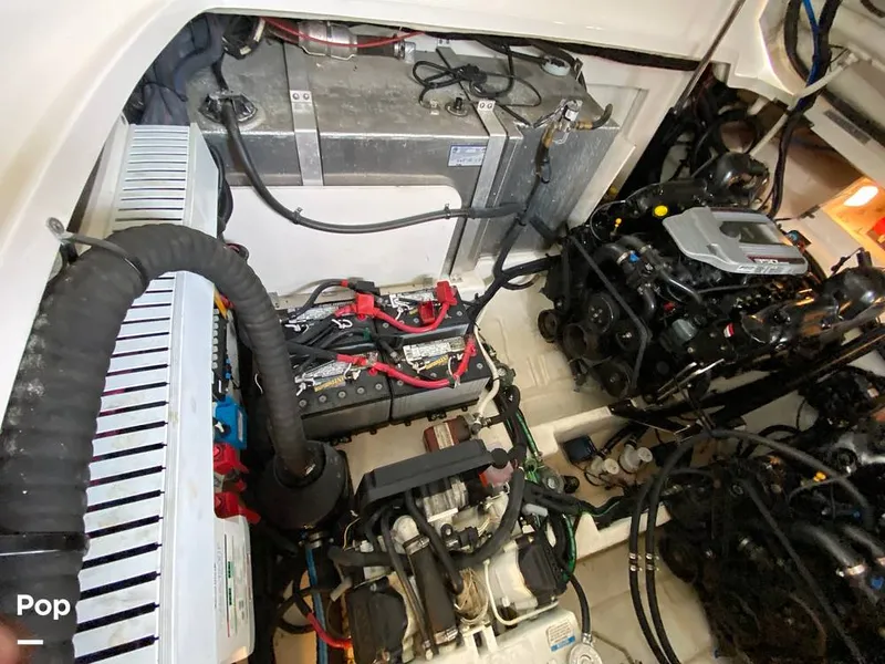 Slide: The Image of Sea Ray 330 Sundancer 2015 - 15895271