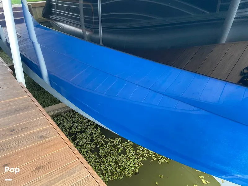 Slide: The Image of Sea Ray 330 Sundancer 2015 - 15895280