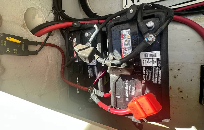 Slide: The Image of Grady-White 307 Freedom 2019 - 15982648