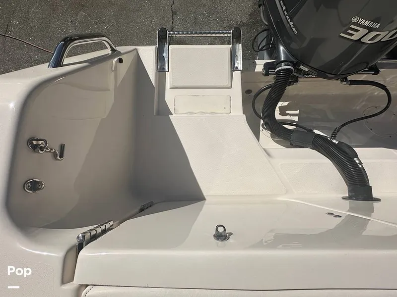 Slide: The Image of Grady-White 307 Freedom 2019 - 15983424