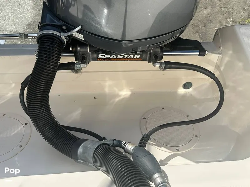 Slide: The Image of Grady-White 307 Freedom 2019 - 15983425