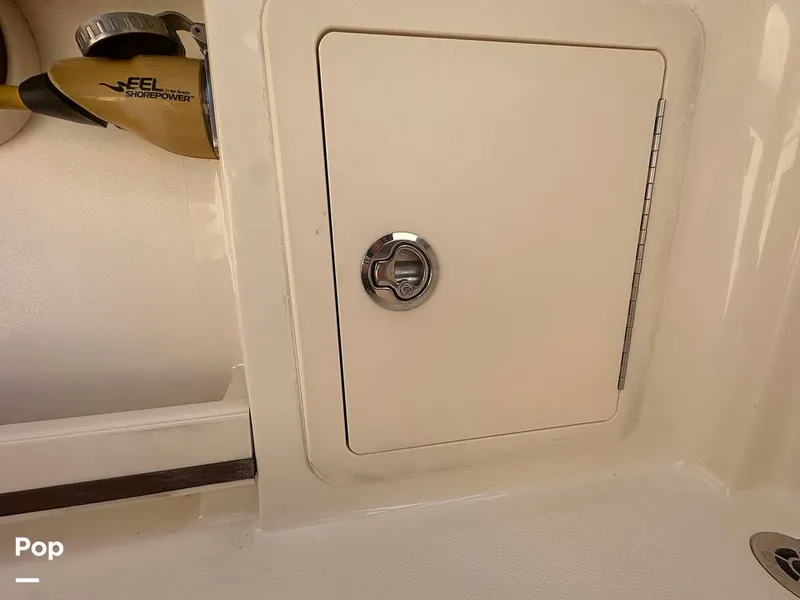 Slide: The Image of Grady-White 307 Freedom 2019 - 15983408