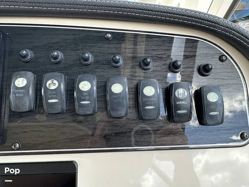 Slide: The Image of Grady-White 307 Freedom 2019 - 15972057