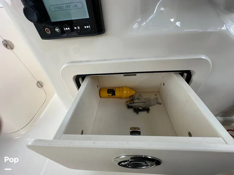 Slide: The Image of Grady-White 307 Freedom 2019 - 15972055