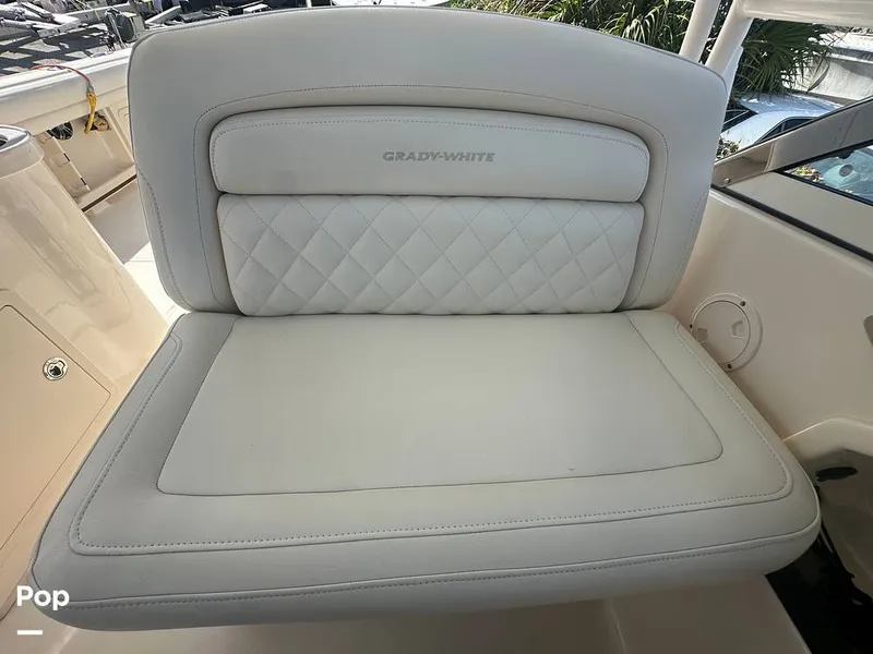 Slide: The Image of Grady-White 307 Freedom 2019 - 15972092