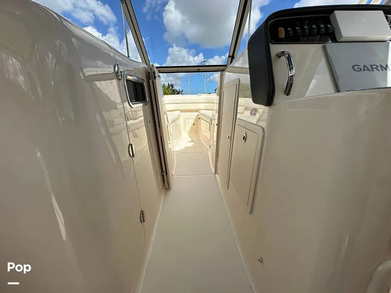 Slide: The Image of Grady-White 307 Freedom 2019 - 15972044