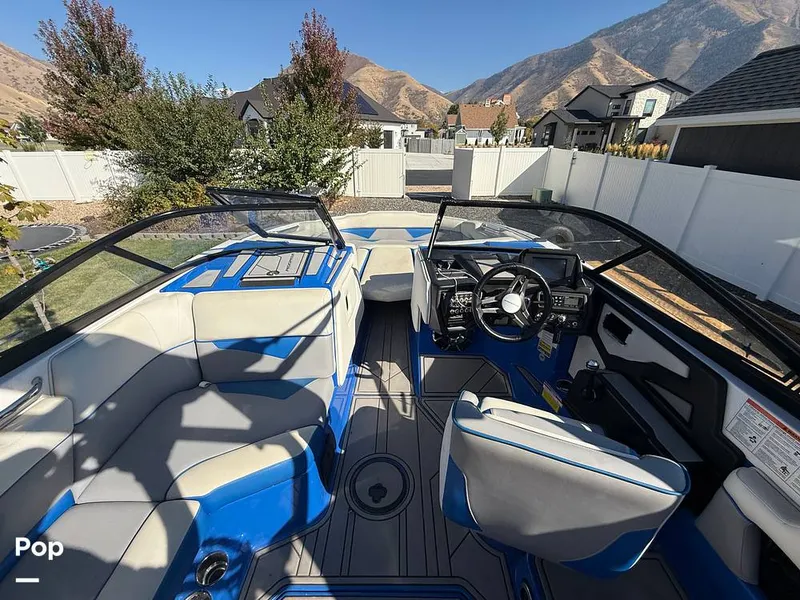 Slide: The Image of Moomba Makai 2019 - 15946275