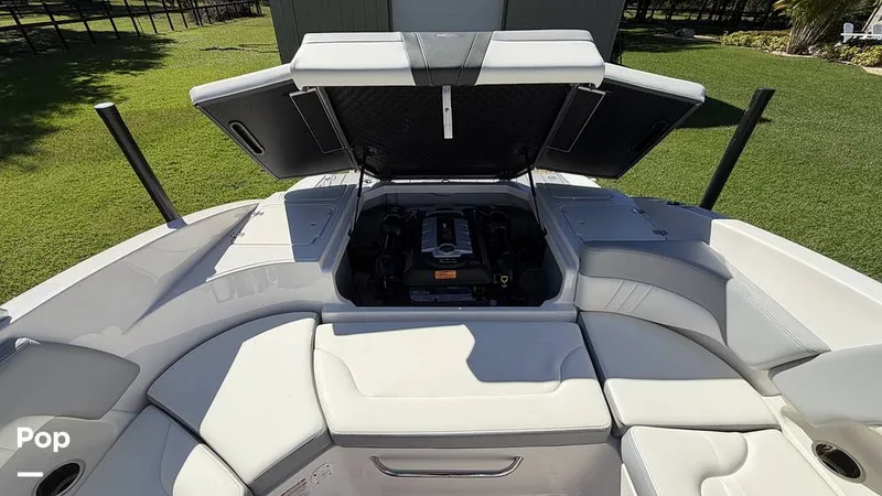 Slide: The Image of Chaparral 23SSI 2023 - 15973163