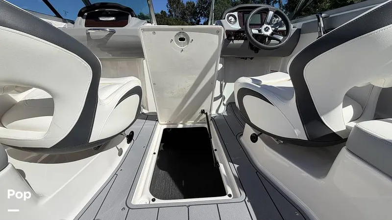 Slide: The Image of Chaparral 23SSI 2023 - 15973168