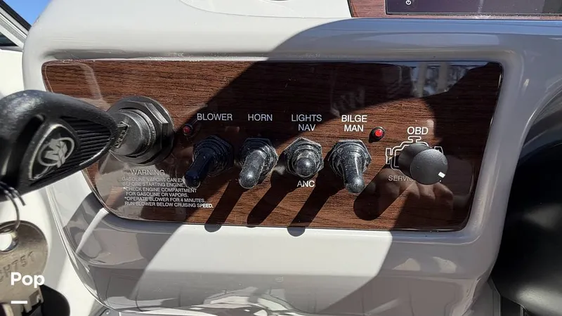 Slide: The Image of Chaparral 23SSI 2023 - 15973174