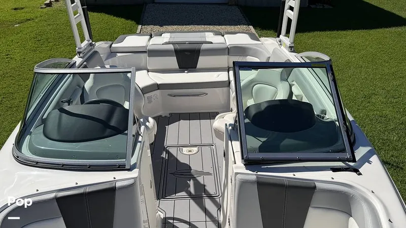 Slide: The Image of Chaparral 23SSI 2023 - 15973159