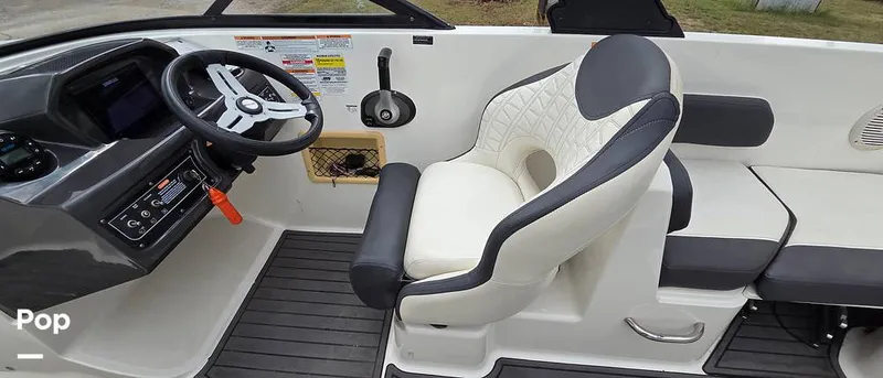 Slide: The Image of Bayliner VR6 2021 - 15888393