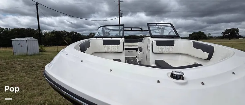 Slide: The Image of Bayliner VR6 2021 - 15888156