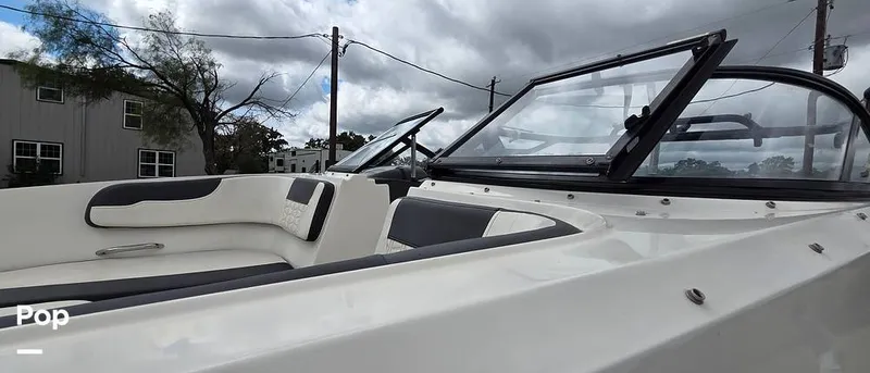 Slide: The Image of Bayliner VR6 2021 - 15888175