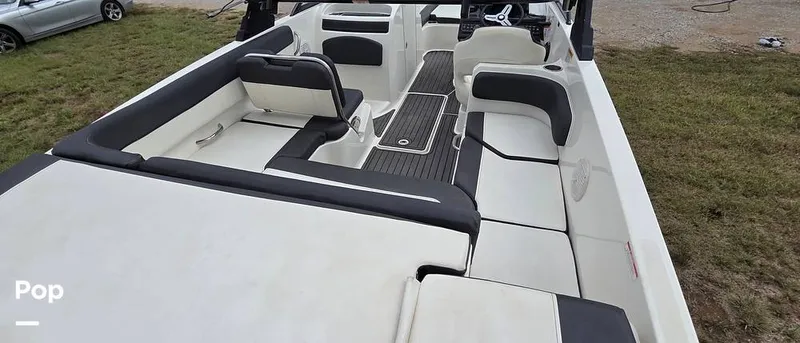 Slide: The Image of Bayliner VR6 2021 - 15888383