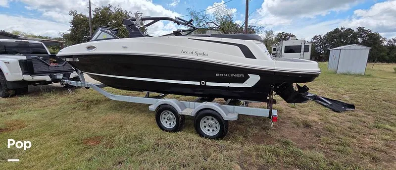 Slide: The Image of Bayliner VR6 2021 - 15888151