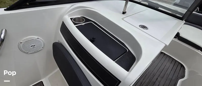 Slide: The Image of Bayliner VR6 2021 - 15888486