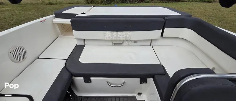 Slide: The Image of Bayliner VR6 2021 - 15888490