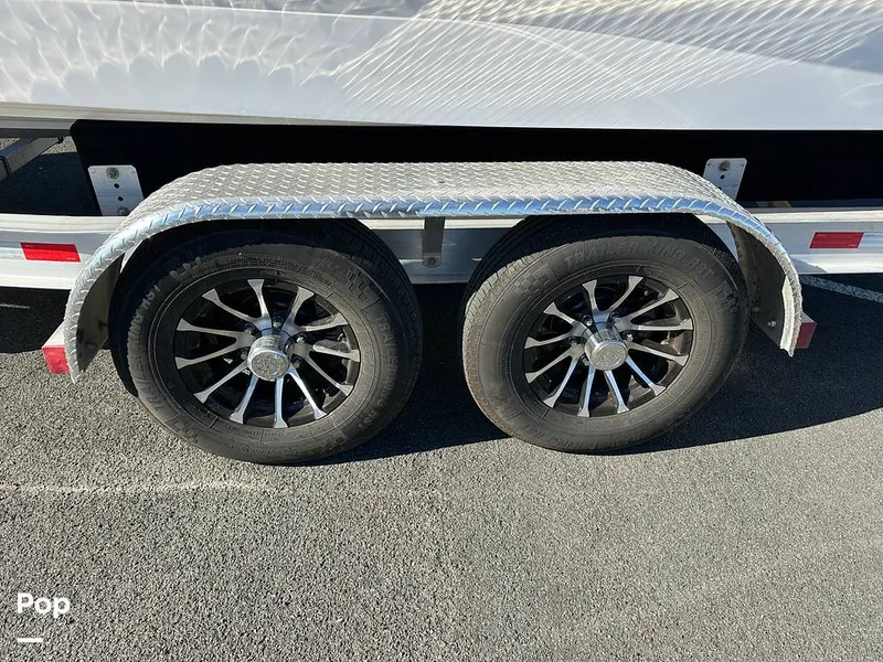 Slide: The Image of Mastercraft X24 2024 - 16171113