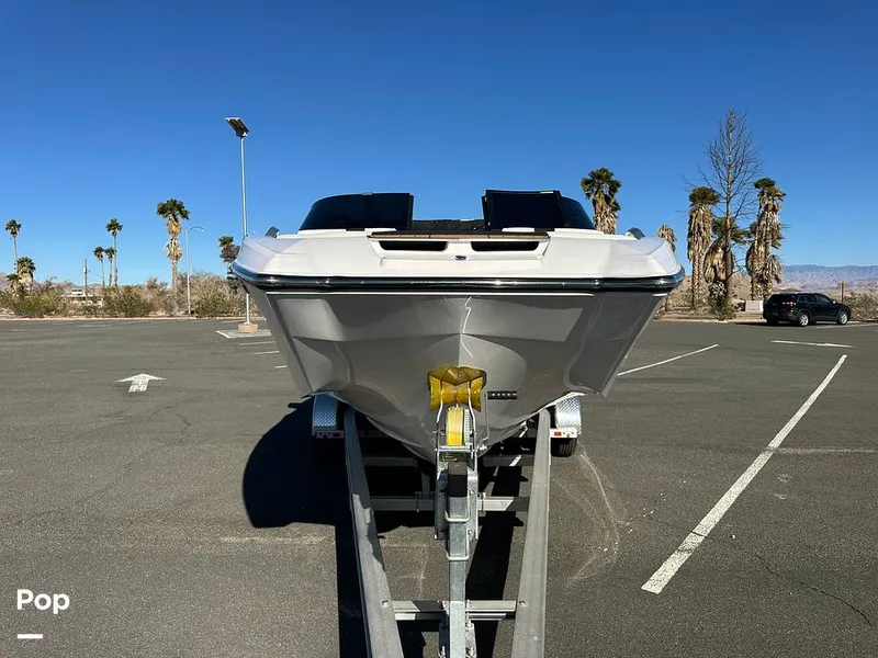 Slide: The Image of Mastercraft X24 2024 - 16171124