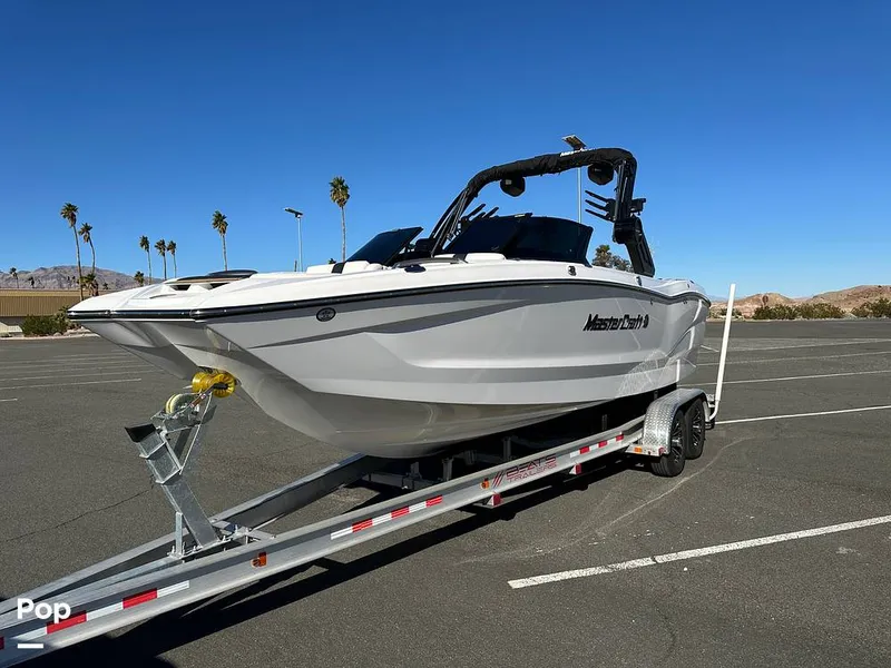 Slide: The Image of Mastercraft X24 2024 - 16171001