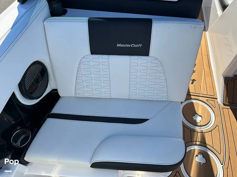 Slide: The Image of Mastercraft X24 2024 - 16171022