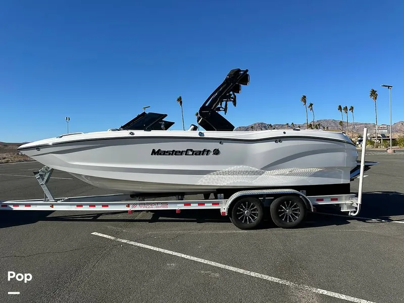 Slide: The Image of Mastercraft X24 2024 - 16171002