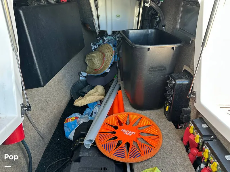 Slide: The Image of Mastercraft X24 2024 - 16171031