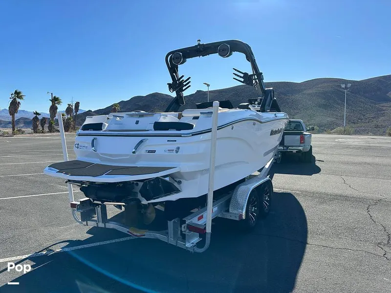 Slide: The Image of Mastercraft X24 2024 - 16171005