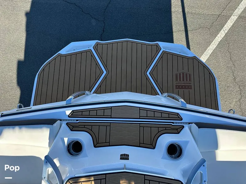 Slide: The Image of Mastercraft X24 2024 - 16171059