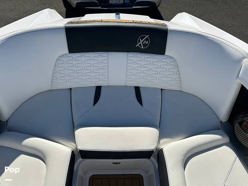 Slide: The Image of Mastercraft X24 2024 - 16171062