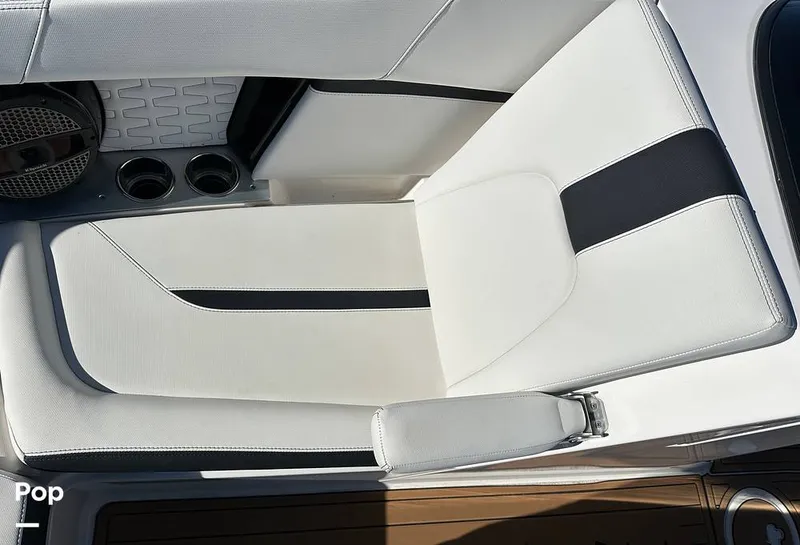 Slide: The Image of Mastercraft X24 2024 - 16171068