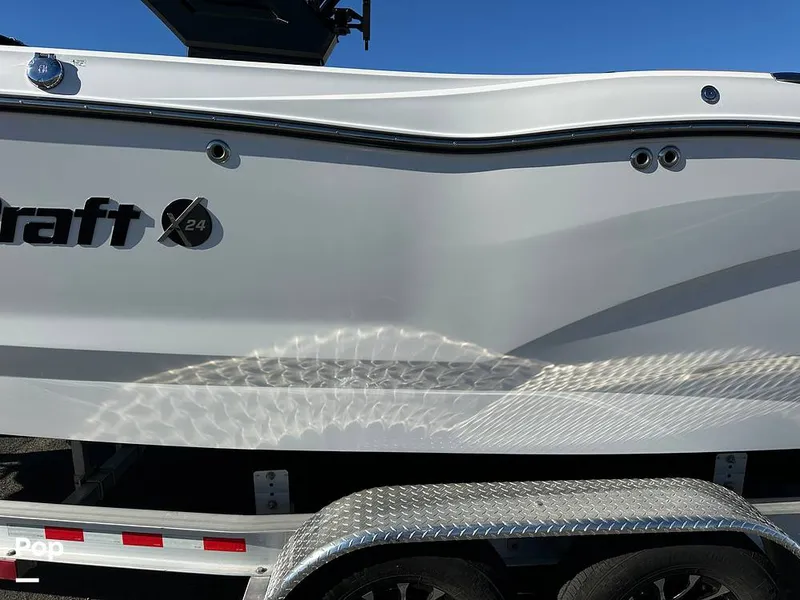 Slide: The Image of Mastercraft X24 2024 - 16171093