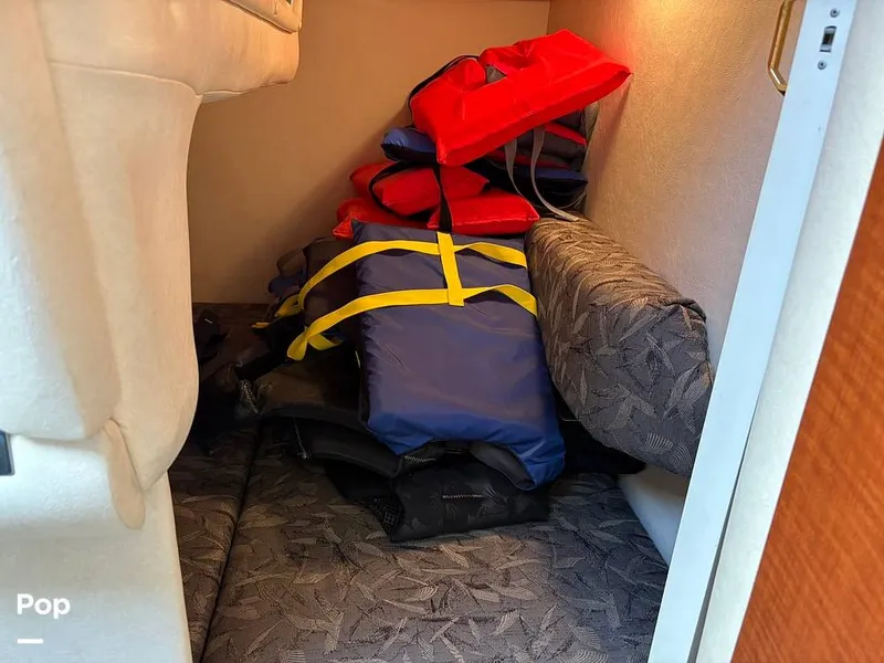 Slide: The Image of Sea Ray 260 Sundancer 2004 - 15901922