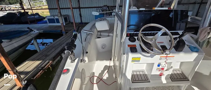 Slide: The Image of Sea Hunt 229 Ultra 2022 - 15902263