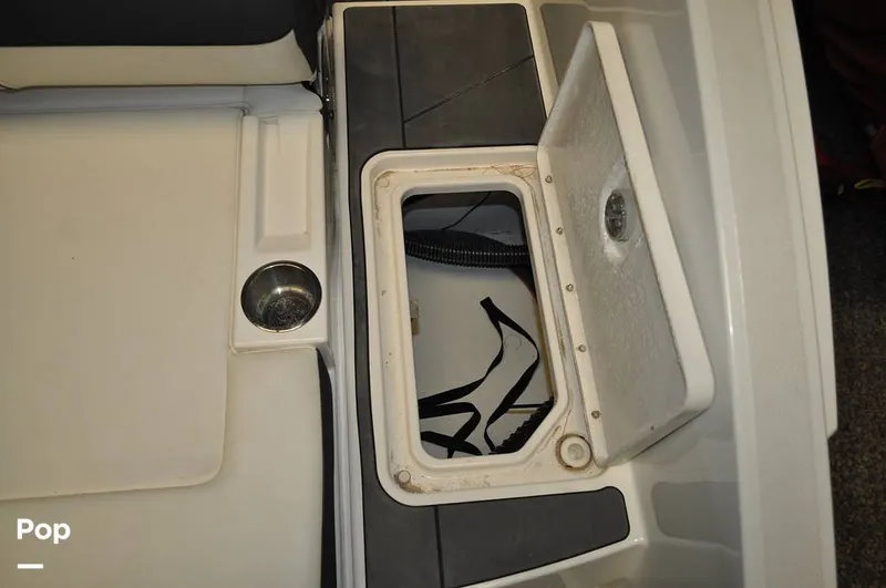 Slide: The Image of Bayliner DX 2250 2022 - 16270742