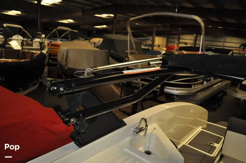 Slide: The Image of Bayliner DX 2250 2022 - 16270762