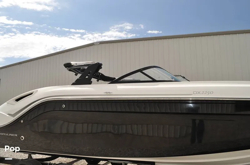 Slide: The Image of Bayliner DX 2250 2022 - 16270782