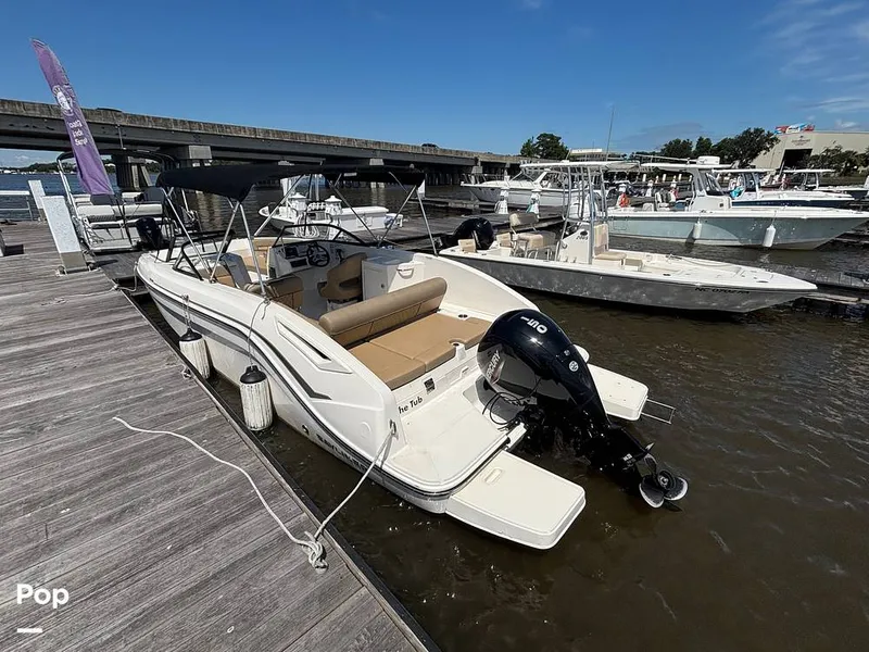 Slide: The Image of Bayliner DX2200 2024 - 15871922