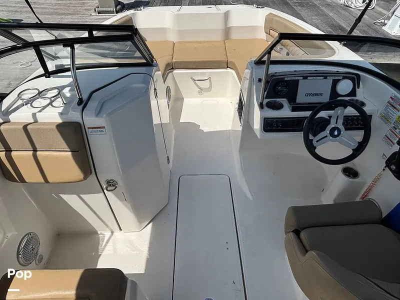 Slide: The Image of Bayliner DX2200 2024 - 15871958