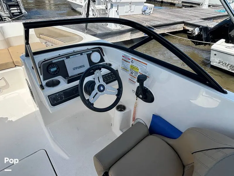 Slide: The Image of Bayliner DX2200 2024 - 15871959