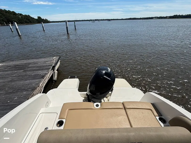 Slide: The Image of Bayliner DX 2200 2024 - 15871945