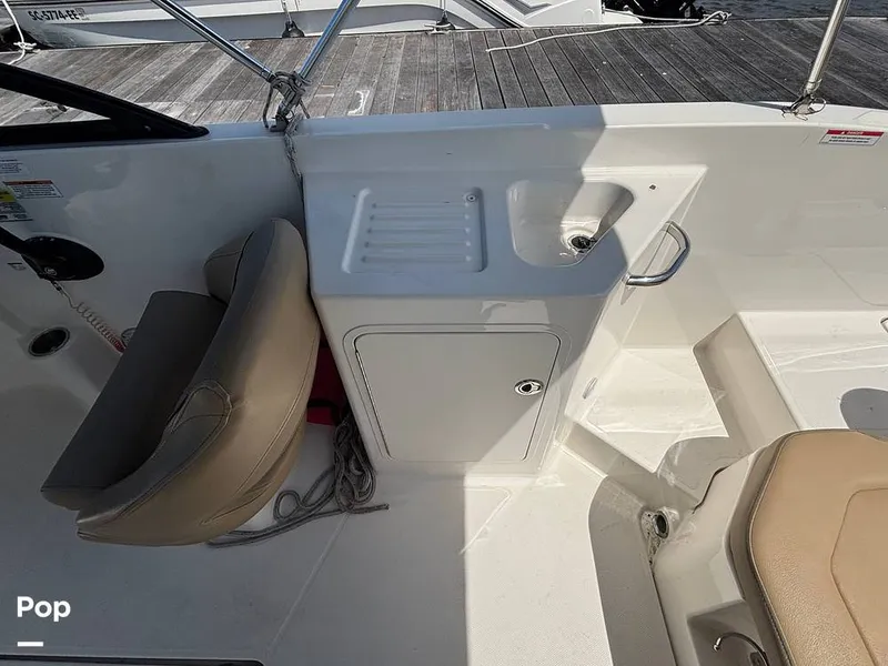 Slide: The Image of Bayliner DX 2200 2024 - 15871946