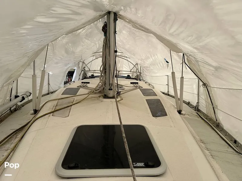Slide: The Image of Hunter 35.5 1988 - 16423748